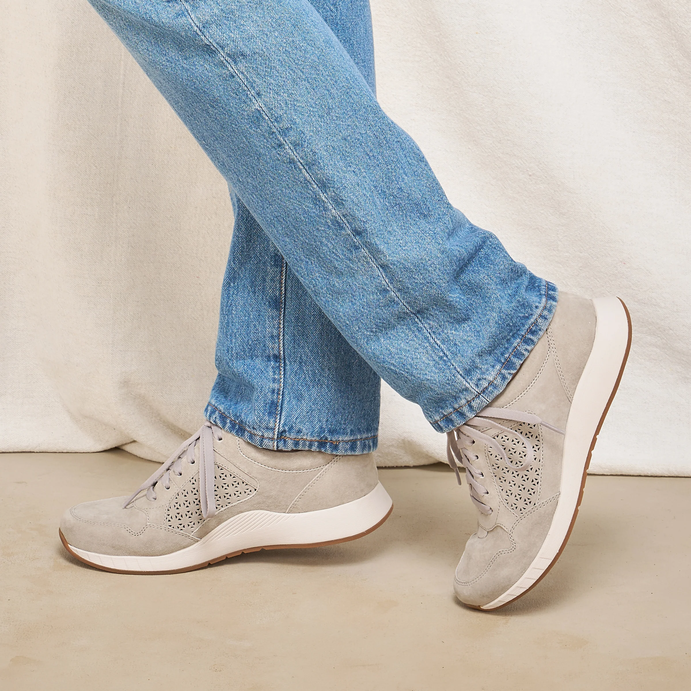 Catie Grey Suede - Image 5