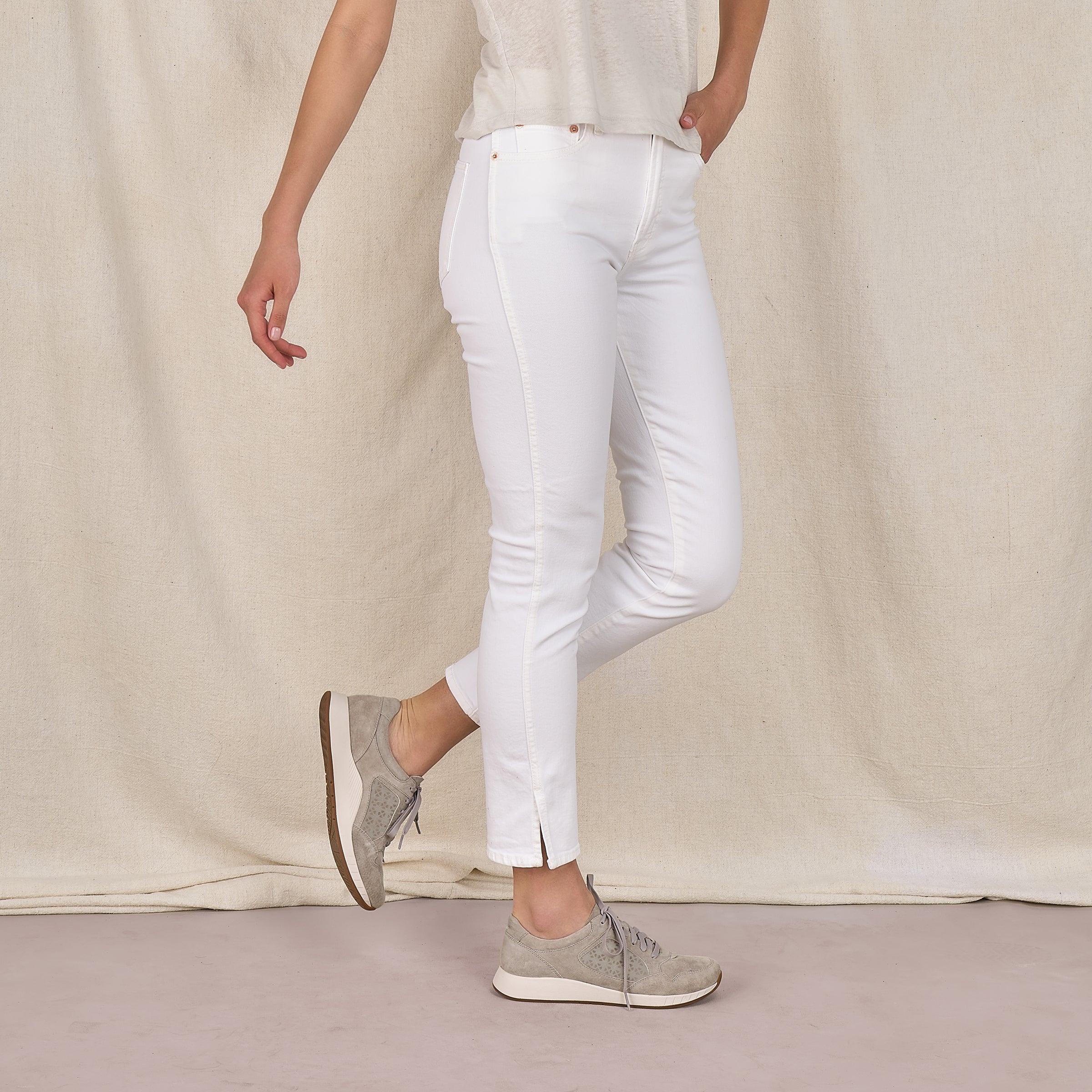 Catie Grey Suede - Image 6