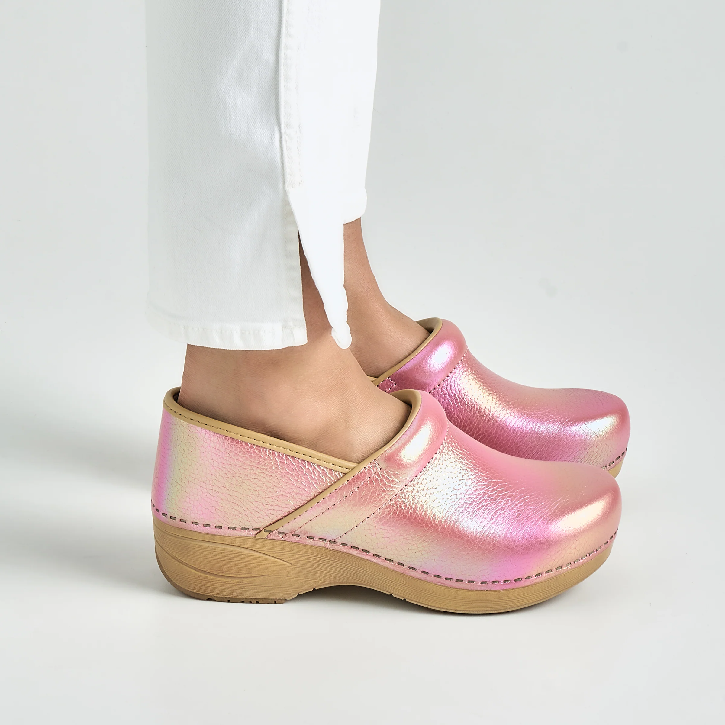 XP 2.0 Pink Iridescent Leather - Image 10